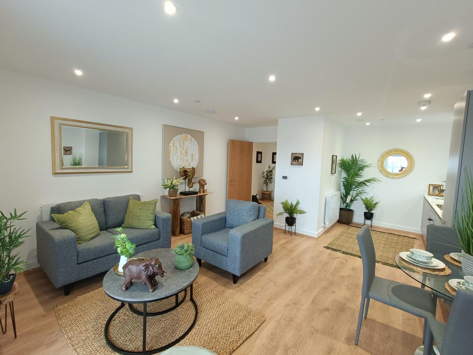 Snuggle Inn - Riverside Apartments - Views Over Looking London River Thames, Close To O2 Arena, London Excel, London City Airport, Thames Clipper- River Boat Service, Woolwich Ferry, Onsite Parking, Twin Room Option Available 외부 사진